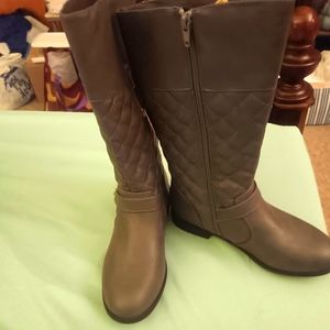 Girls size 5, memory foam faux leather boots